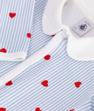 Load image into Gallery viewer, FW26 - A0G9U 01 WHITE BLUE BABY FALL WINTER 2026 HEARTS NEWBORN STRIPES