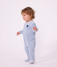 Load image into Gallery viewer, FW26 - A0GJ7 03 BLUE BABY FALL WINTER 2026 FOOTIES ROMPERS HEARTS NEWBORN
