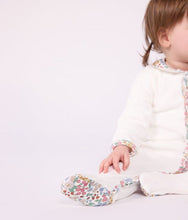 Load image into Gallery viewer, FW26 - A0GJA 01 WHITE BABY FALL WINTER 2026 FLORAL NEW ARRIVAL