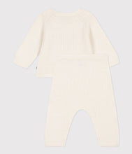 Load image into Gallery viewer, A0839 LABCOAT 03 WHITE HEARTS NEWBORN OUTFITS
