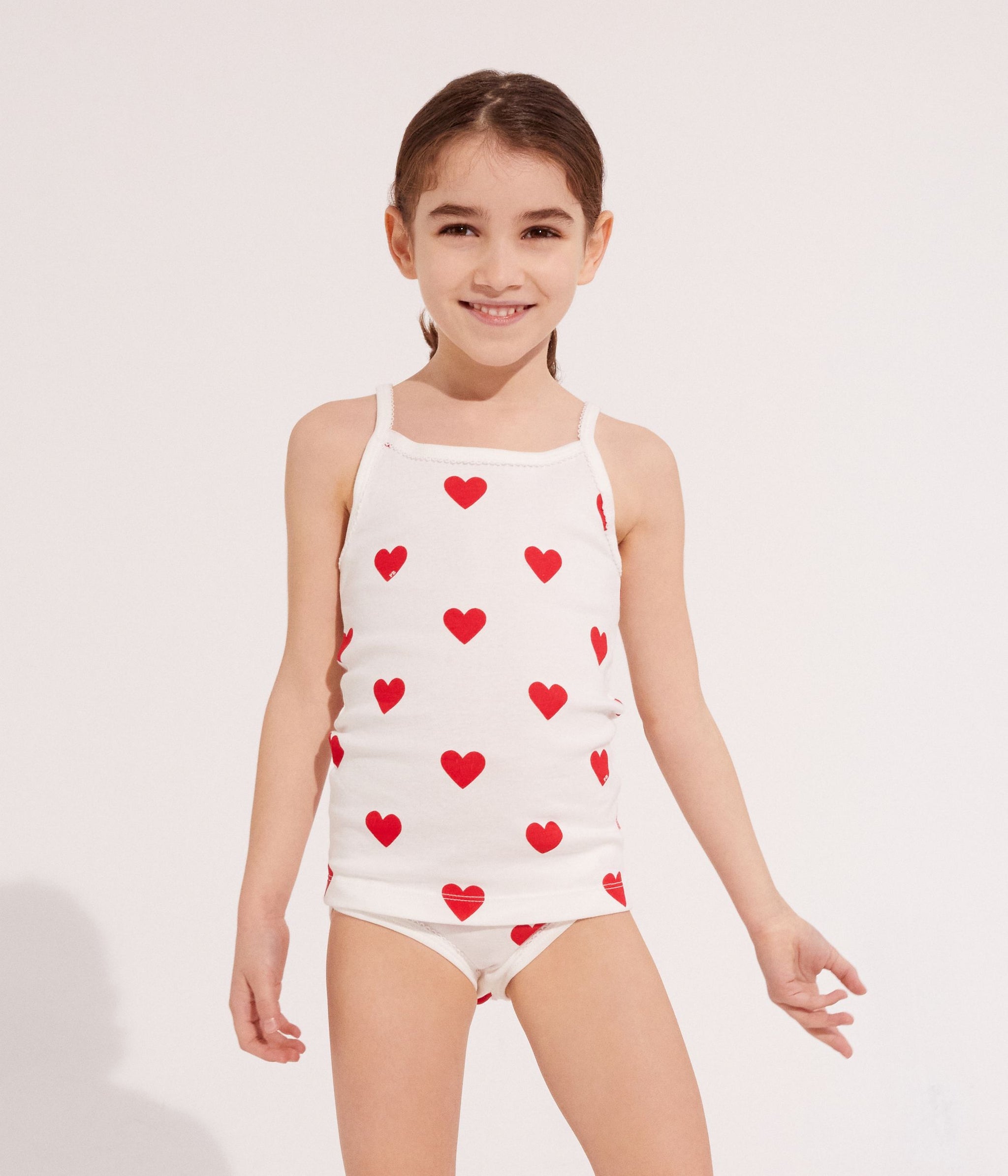 HIVER23 A00FQ 00 WHITE RED 25% SALE CAMISOLE HEARTS