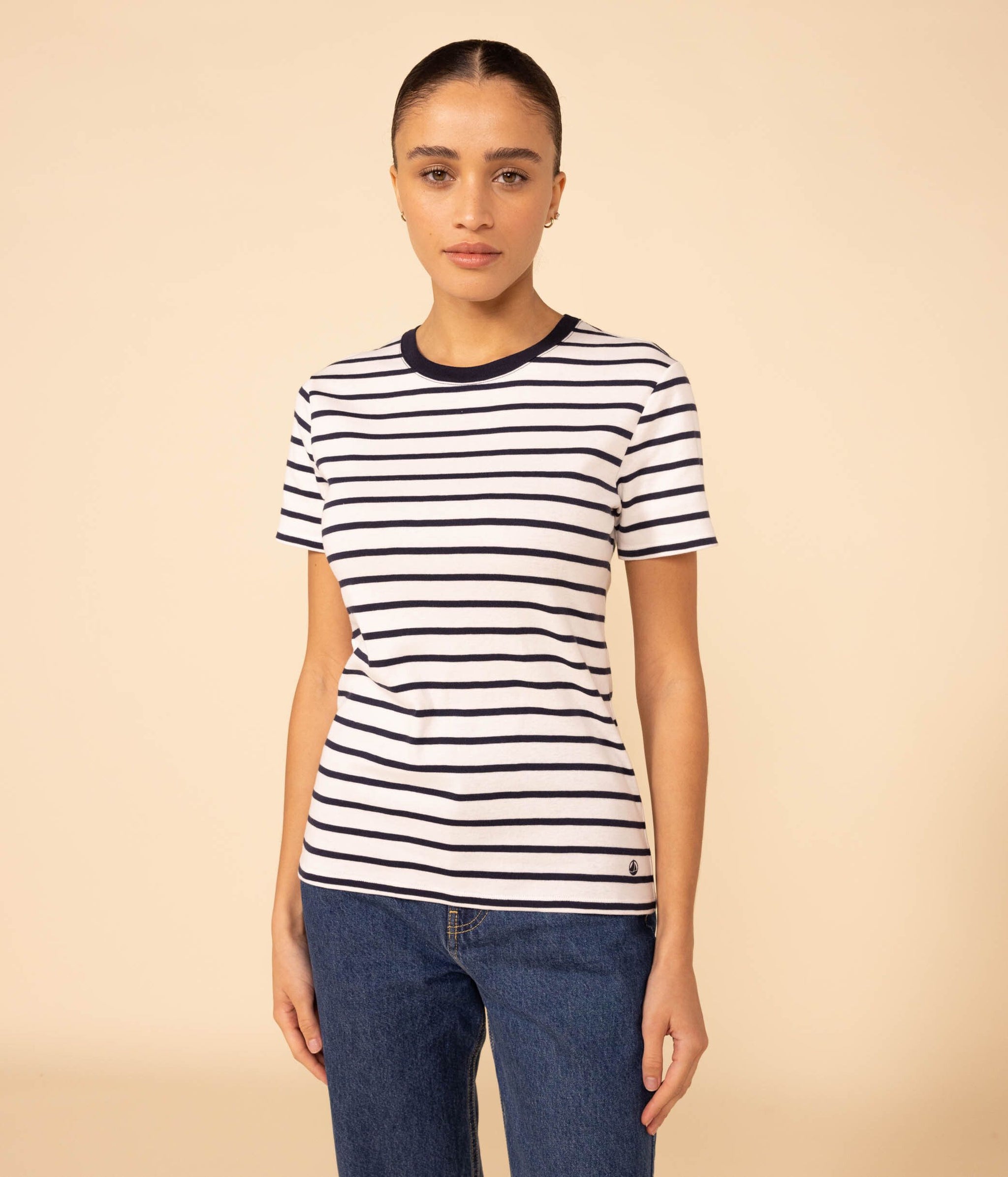 AW25-A08CJ 04 WHITE NAVY SHORT SLEEVES STRIPES T-SHIRTS