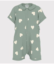 Load image into Gallery viewer, SS24-A09LD 01 GREEN CREAM 35% SALE HEARTS NEWBORN ROMPERS SUMMER SPRING 2024

