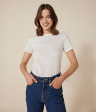 Load image into Gallery viewer, AW25 - A0AKE 17 WHITE SHORT SLEEVES CREWNECK TEE FALL WINTER 2025/26 ICONIC PERMANENTS T-SHIRTS
