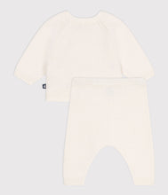 Load image into Gallery viewer, AW25 - A0DTS 01 WHITE RED FALL WINTER 2025/26 HEARTS NEWBORN OUTFITS

