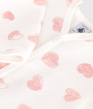 Load image into Gallery viewer, AW25 - A0DVS 04 WHITE PINK FALL WINTER 2025/26 HEARTS LONG SLEEVES NEWBORN OUTFITS
