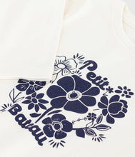 Load image into Gallery viewer, AW25 - A0ELR 01 WHITE FLOWER FALL WINTER 2025/26 FLORAL LONG SLEEVES T-SHIRTS
