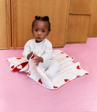 Load image into Gallery viewer, FW26 - A0DRO 01 WHITE RED ACCESSORIES BABY FALL WINTER 2026 GIFT HEARTS NEW ARRIVAL
