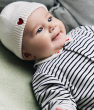 Load image into Gallery viewer, FW26 - A0DRP 01 WHITE ACCESSORIES BABY FALL WINTER 2026 GIFT HEARTS NEWBORN
