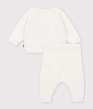 Load image into Gallery viewer, FW26 - A0GIW 02 CREAM BABY FALL WINTER 2026 GIFT NEW ARRIVAL SETS
