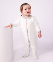 Load image into Gallery viewer, FW26 - A0GJA 01 WHITE BABY FALL WINTER 2026 FLORAL NEW ARRIVAL
