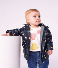 Load image into Gallery viewer, FW26 - A0GVR 01 NAVY MULTI BABY FALL WINTER 2026 HEARTS OUTERWEAR
