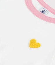 Load image into Gallery viewer, FW26 - A0GVW 01 WHITE FALL WINTER 2026 GIRL HEARTS NEW ARRIVAL TOPS
