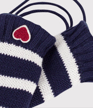 Load image into Gallery viewer, FW26 - A0HP7 01 SOIR/MILK ACCESSORIES BABY FALL WINTER 2026 NEW ARRIVAL OUTERWEAR STRIPES
